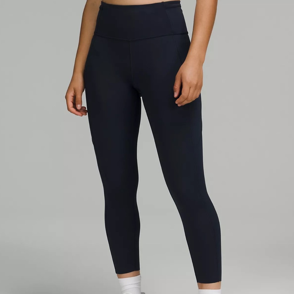 Lululemon Fast and Free Cropped Size 4 23 inch
